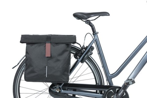 Sakwa miejska podwójna BASIL CITY DOUBLE PANNIER BAG 28-32L, Universal Bridge System, wodoodporna black (NEW) Sakwa miejska podwójna BASIL CITY DOUBLE PANNIER BAG 28-32L, Universal Bridge System, wodoodporna black (NEW)