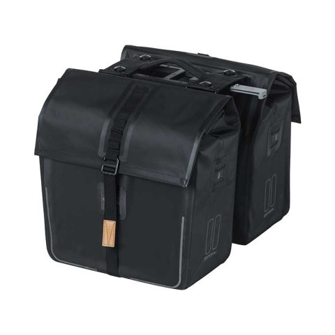 Sakwa miejska podwójna BASIL URBAN DRY DOUBLE BAG MIK 50L, MIK Sysytem (ready to go), 100% wodoodporna matt black (NEW) Sakwa miejska podwójna BASIL URBAN DRY DOUBLE BAG MIK 50L, MIK Sysytem (ready to go), 100% wodoodporna matt black (NEW)