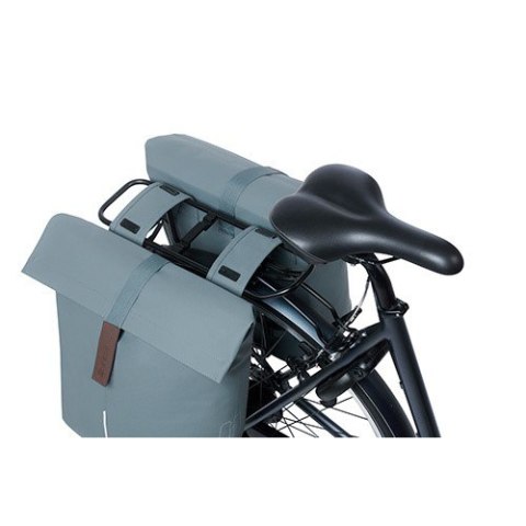 Sakwa miejska podwójna BASIL CITY DOUBLE PANNIER BAG 28-32L, Universal Bridge System, graphite blue (NEW) Sakwa miejska podwójna BASIL CITY DOUBLE PANNIER BAG 28-32L, Universal Bridge System, graphite blue (NEW)