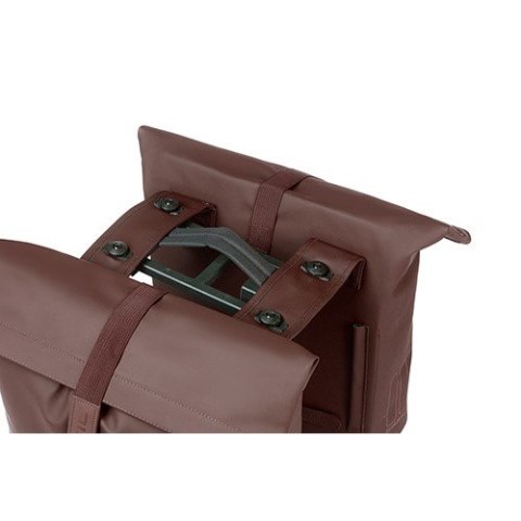 Sakwa miejska podwójna BASIL CITY DOUBLE PANNIER BAG MIK 28-32L, MIK System (ready to go), roasted brown (NEW) Sakwa miejska podwójna BASIL CITY DOUBLE PANNIER BAG MIK 28-32L, MIK System (ready to go), roasted brown (NEW)