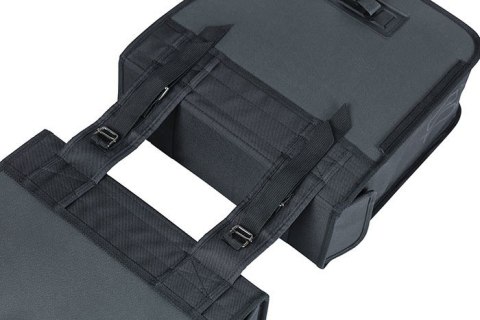 Sakwa miejska podwójna BASIL TOUR WATERPROOF DOUBLE PANNIER BAG 28L, Universal Bridge System, wodoodporna black (NEW) Sakwa miejska podwójna BASIL TOUR WATERPROOF DOUBLE PANNIER BAG 28L, Universal Bridge System, wodoodporna black (NEW)