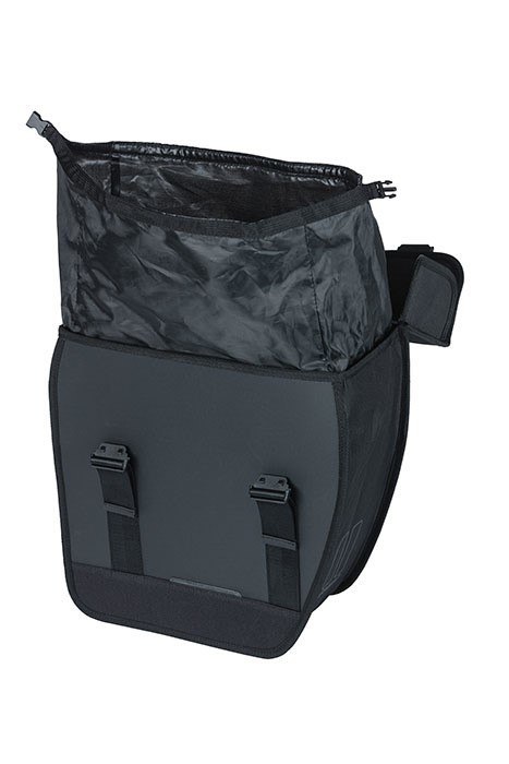 Sakwa miejska pojedyncza BASIL TOUR WATERPROOF SINGLE PANNIER BAG RIGHT 14L, Hook On System, wodoodporna right black (NEW) Sakwa miejska pojedyncza BASIL TOUR WATERPROOF SINGLE PANNIER BAG RIGHT 14L, Hook On System, wodoodporna right black (NEW)