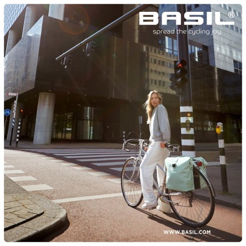 Sakwa podwówjna BASIL SOHO DOUBLE PANNIER BAG NORDLICHT Universal Bridge System 41L, 100% wodoodporna moss green oświetlenie Nor Sakwa podwówjna BASIL SOHO DOUBLE PANNIER BAG NORDLICHT Universal Bridge System 41L, 100% wodoodporna moss green oświetlenie Nor