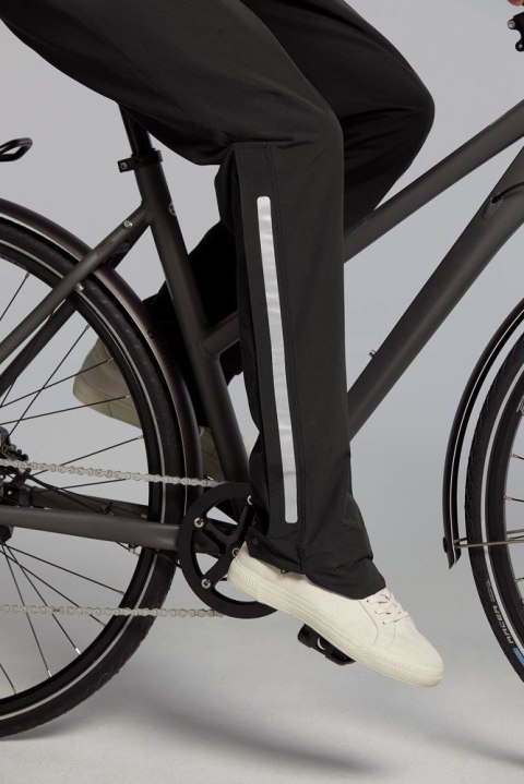 Spodnie przeciwdeszczowe damskie BASIL MOSSE BICYCLE RAIN PANTS WOMEN jet black roz.M (NEW) Spodnie przeciwdeszczowe damskie BASIL MOSSE BICYCLE RAIN PANTS WOMEN jet black roz.M (NEW)