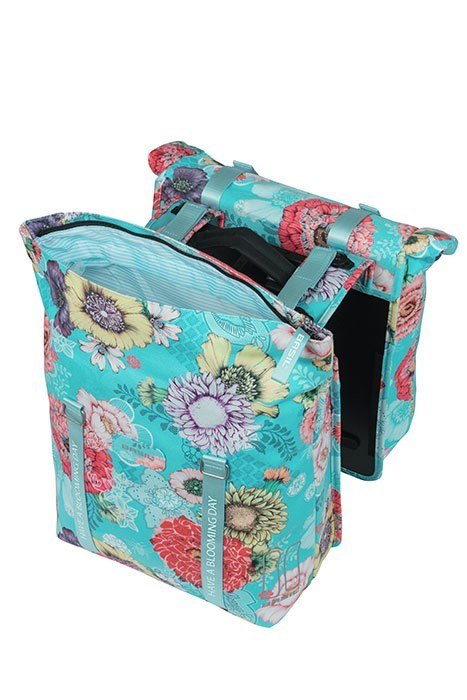 Torba na bagażnik BASIL BLOOM FIELD DOUBLE PANNIER BAG MIK 28-35L, MIK System (ready to go) sky blue (NEW) Torba na bagażnik BASIL BLOOM FIELD DOUBLE PANNIER BAG MIK 28-35L, MIK System (ready to go) sky blue (NEW)