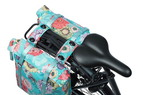 Torba na bagażnik BASIL BLOOM FIELD DOUBLE PANNIER BAG MIK 28-35L, MIK System (ready to go) sky blue (NEW) Torba na bagażnik BASIL BLOOM FIELD DOUBLE PANNIER BAG MIK 28-35L, MIK System (ready to go) sky blue (NEW)