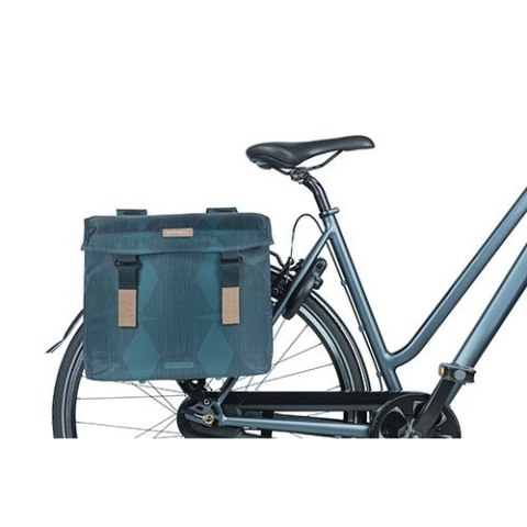Torba na bagażnik BASIL ELEGANCE DOUBLE PANNIER BAG 40-49 Universal Bridge System, wodoodporna estate blue (NEW) Torba na bagażnik BASIL ELEGANCE DOUBLE PANNIER BAG 40-49 Universal Bridge System, wodoodporna estate blue (NEW)