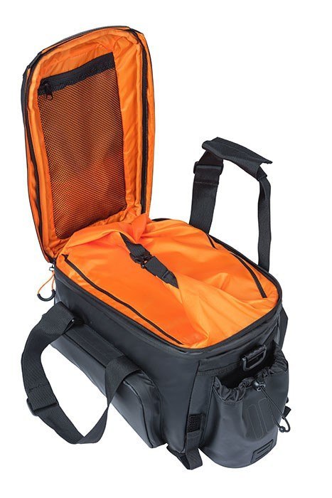 Torba na bagażnik BASIL MILES TARPAULIN TRUNKBAG XL PRO 9-36L, 100% wodoodporna black orange (bez płytki mocującej) (NEW) Torba na bagażnik BASIL MILES TARPAULIN TRUNKBAG XL PRO 9-36L, 100% wodoodporna black orange (bez płytki mocującej) (NEW)
