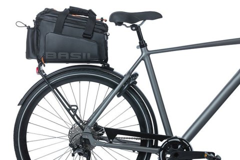 Torba na bagażnik BASIL MILES TARPAULIN TRUNKBAG XL PRO 9-36L, 100% wodoodporna black orange (bez płytki mocującej) (NEW) Torba na bagażnik BASIL MILES TARPAULIN TRUNKBAG XL PRO 9-36L, 100% wodoodporna black orange (bez płytki mocującej) (NEW)