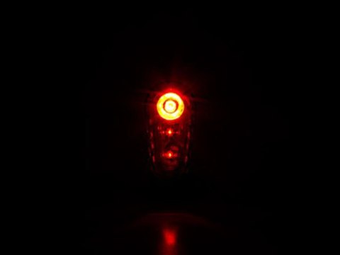 Lampka tylna SPANNINGA RUBY FLASH 3 XB 20 lumenów + baterie (NEW) Lampka tylna SPANNINGA RUBY FLASH 3 XB 20 lumenów + baterie (NEW)