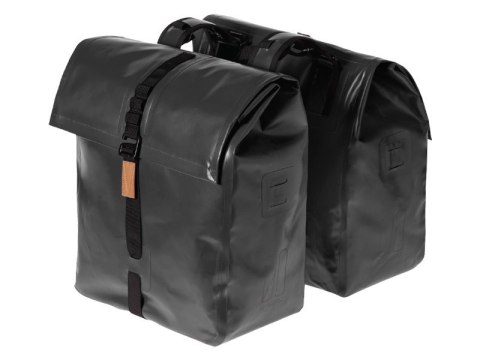Sakwa miejska podwójna BASIL URBAN DRY DOUBLE BAG 50L, Universal Bridge System, 100% wodoodporna matt black (NEW) Sakwa miejska podwójna BASIL URBAN DRY DOUBLE BAG 50L, Universal Bridge System, 100% wodoodporna matt black (NEW)