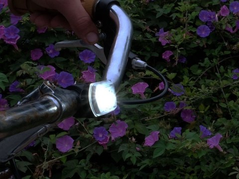 Lampka przednia/tylna BLACKBURN 2'FER USB przód 60 lumenów tył 20 lumenów czarna Lampka przednia/tylna BLACKBURN 2'FER USB przód 60 lumenów tył 20 lumenów czarna