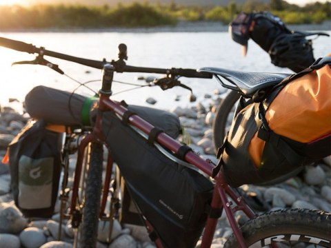 Torba na ramę BLACKBURN OUTPOST FRAME BAG LARGE 6,95L wodoodporna roz.L czarna (NEW 2025) Torba na ramę BLACKBURN OUTPOST FRAME BAG LARGE 6,95L wodoodporna roz.L czarna (NEW 2025)