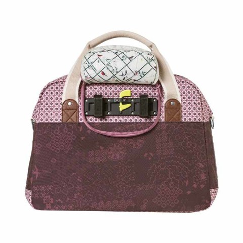 Sakwa miejska pojedyncza BASIL BOHEME CARRY ALL BAG 18L Hook On System, wodoodporna fig red (NEW) Sakwa miejska pojedyncza BASIL BOHEME CARRY ALL BAG 18L Hook On System, wodoodporna fig red (NEW)