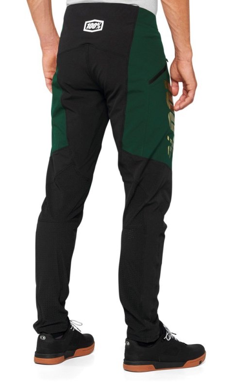Spodnie męskie 100% R-CORE X Limited Edition Pants Forest Green roz. 34 (48 EUR) (WYPRZEDAŻ -50%) Spodnie męskie 100% R-CORE X Limited Edition Pants Forest Green roz. 34 (48 EUR) (WYPRZEDAŻ -50%)