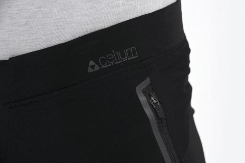 Szorty męskie 100% CELIUM Shorts black roz.28 (42 EUR) (WYPRZEDAŻ -50%) Szorty męskie 100% CELIUM Shorts black roz.28 (42 EUR) (WYPRZEDAŻ -50%)