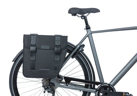 Sakwa miejska podwójna BASIL TOUR DOUBLE PANNIER BAG 28L, Universal Bridge System, wodoodporna black (NEW) Sakwa miejska podwójna BASIL TOUR DOUBLE PANNIER BAG 28L, Universal Bridge System, wodoodporna black (NEW)