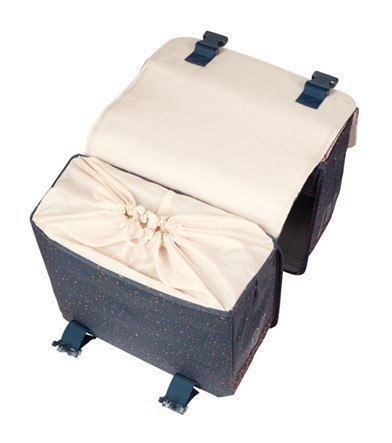 Sakwy BASIL FLAIR DOUBLE BICYCLE BAG, MIK z adapterem do mocowania (ready to go), 35L, Wodoodporna, Navy (NEW 2025) Sakwy BASIL FLAIR DOUBLE BICYCLE BAG, MIK z adapterem do mocowania (ready to go), 35L, Wodoodporna, Navy (NEW 2025)