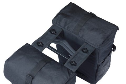Sakwy BASIL MOVE DOUBLE BICYCLE BAG, MIK z adapterem do mocowania (ready to go), 30L, Wodoodporna, Black (NEW 2025) Sakwy BASIL MOVE DOUBLE BICYCLE BAG, MIK z adapterem do mocowania (ready to go), 30L, Wodoodporna, Black (NEW 2025)