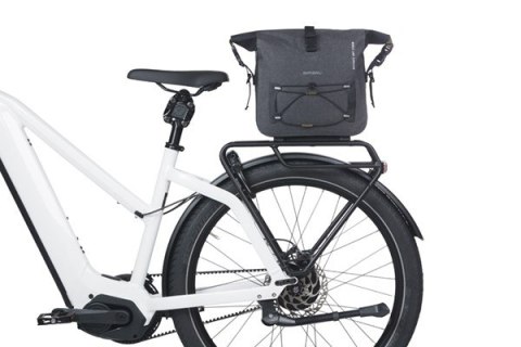 Torba na bagażnik BASIL NAVIGATOR STORM, MIK z adapterem do mocowania (ready to go), 13L, Wodoodporna, Czarna (NEW 2025) Torba na bagażnik BASIL NAVIGATOR STORM, MIK z adapterem do mocowania (ready to go), 13L, Wodoodporna, Czarna (NEW 2025)