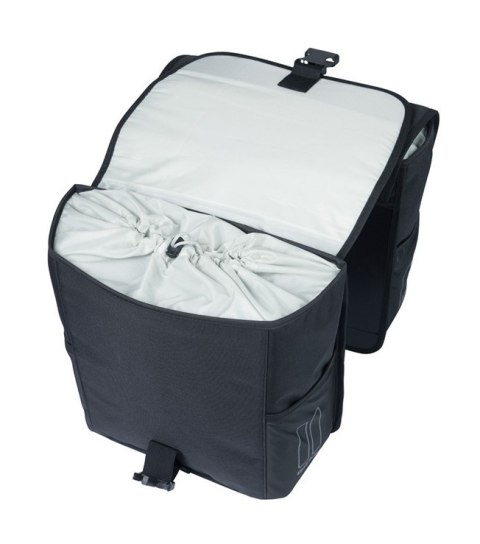 Sakwa miejska podwójna BASIL GO DOUBLE BAG 32L, Universal Bridge System, solid black (NEW 2025) Sakwa miejska podwójna BASIL GO DOUBLE BAG 32L, Universal Bridge System, solid black (NEW 2025)