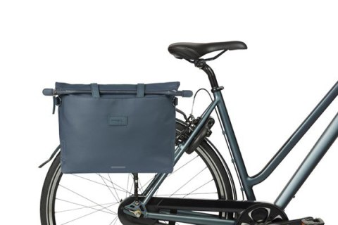 Torba BASIL MANHATTAN COMMUTER BICYCLE LAPTOP BAG, HOOK-ON, 12L, Wodoodporna, Navy (NEW 2025) Torba BASIL MANHATTAN COMMUTER BICYCLE LAPTOP BAG, HOOK-ON, 12L, Wodoodporna, Navy (NEW 2025)