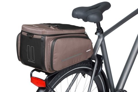 Torba na bagażnik BASIL MOVE TRUNK BAG, MIK z adapterem do mocowania (ready to go), 10-26L, Wodoodporna, Brown (NEW 2025) Torba na bagażnik BASIL MOVE TRUNK BAG, MIK z adapterem do mocowania (ready to go), 10-26L, Wodoodporna, Brown (NEW 2025)