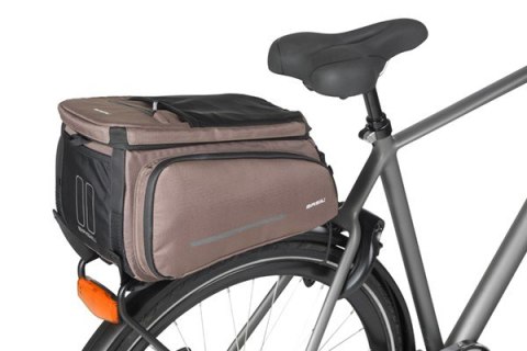 Torba na bagażnik BASIL MOVE TRUNK BAG, do stosowania z MIK, 10-26L, Wodoodporna, Brown (NEW 2025) Torba na bagażnik BASIL MOVE TRUNK BAG, do stosowania z MIK, 10-26L, Wodoodporna, Brown (NEW 2025)
