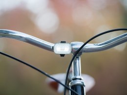 Lampka przednia BLACKBURN CLICK USB 60 lumenów biała (DWZ)