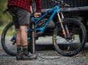 Pompka podłogowa BLACKBURN CHAMBER TUBELESS 160psi grafitowa (NEW)