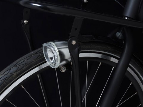 Lampka przednia SPANNINGA TRENDO XB 10luxów/50 lumenów + bateria chrom (NEW) Lampka przednia SPANNINGA TRENDO XB 10luxów/50 lumenów + bateria chrom (NEW)