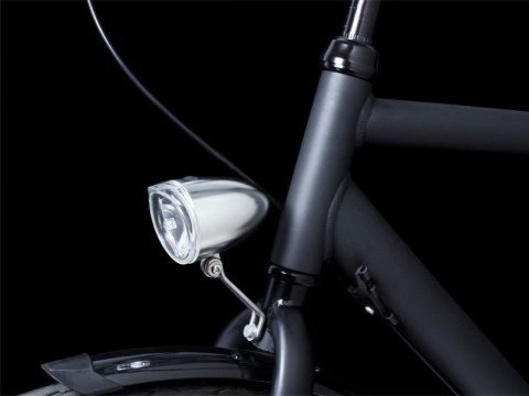 Lampka przednia SPANNINGA TRENDO XB 10luxów/50 lumenów + bateria chrom (NEW) Lampka przednia SPANNINGA TRENDO XB 10luxów/50 lumenów + bateria chrom (NEW)
