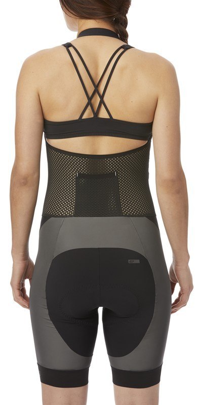 Spodenki damskie z wkładką GIRO CHRONO EXPERT HALTER BIB SHORT REFLECTIVE roz. M (GIRO STUDIO 1) (DWZ) Spodenki damskie z wkładką GIRO CHRONO EXPERT HALTER BIB SHORT REFLECTIVE roz. M (GIRO STUDIO 1) (DWZ)