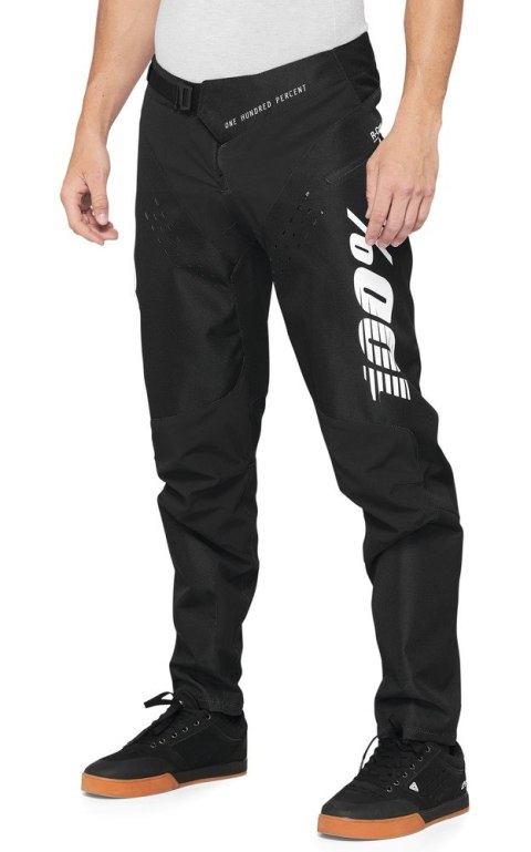 Spodnie męskie 100% R-CORE Pants black roz. 38 (EUR 52) (WYPRZEDAŻ -50%) Spodnie męskie 100% R-CORE Pants black roz. 38 (EUR 52) (WYPRZEDAŻ -50%)
