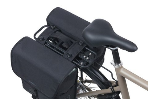 Sakwa miejska podwójna BASIL GO DOUBLE BAG MIK 32L MIK System (ready to go) solid black (NEW 2025) Sakwa miejska podwójna BASIL GO DOUBLE BAG MIK 32L MIK System (ready to go) solid black (NEW 2025)