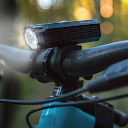 Zestaw lampki BLACKBURN DAYBLAZER przód 1000 lumenów, tył 65 lumenów (NEW 2025)