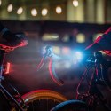 Zestaw lampki BLACKBURN DAYBLAZER przód 1500 lumenów, tył 65 lumenów (NEW 2025)