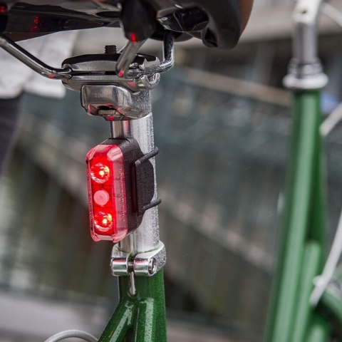 Zestaw lampki BLACKBURN DAYBLAZER przód 1500 lumenów, tył 65 lumenów (NEW 2025) Zestaw lampki BLACKBURN DAYBLAZER przód 1500 lumenów, tył 65 lumenów (NEW 2025)